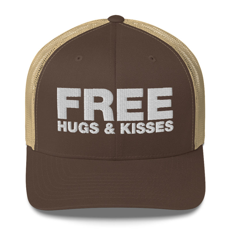 Free hugs and kisses - Trucker Cap