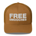 Free smooches - Trucker Cap