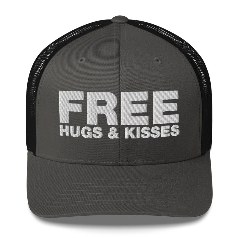 Free hugs and kisses - Trucker Cap