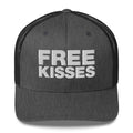 Free kisses - Trucker Cap