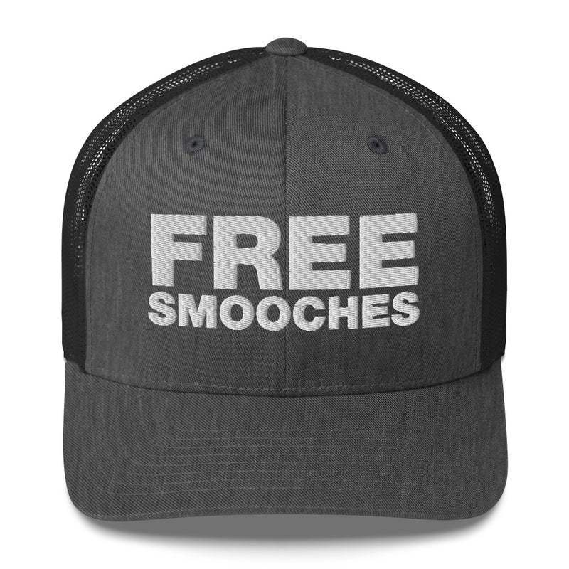 Free smooches - Trucker Cap