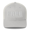 Free hugs and kisses - Trucker Cap